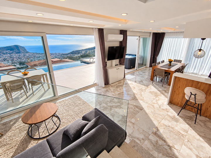5 Star Villa Horizon – Mountain & Sea Escape
