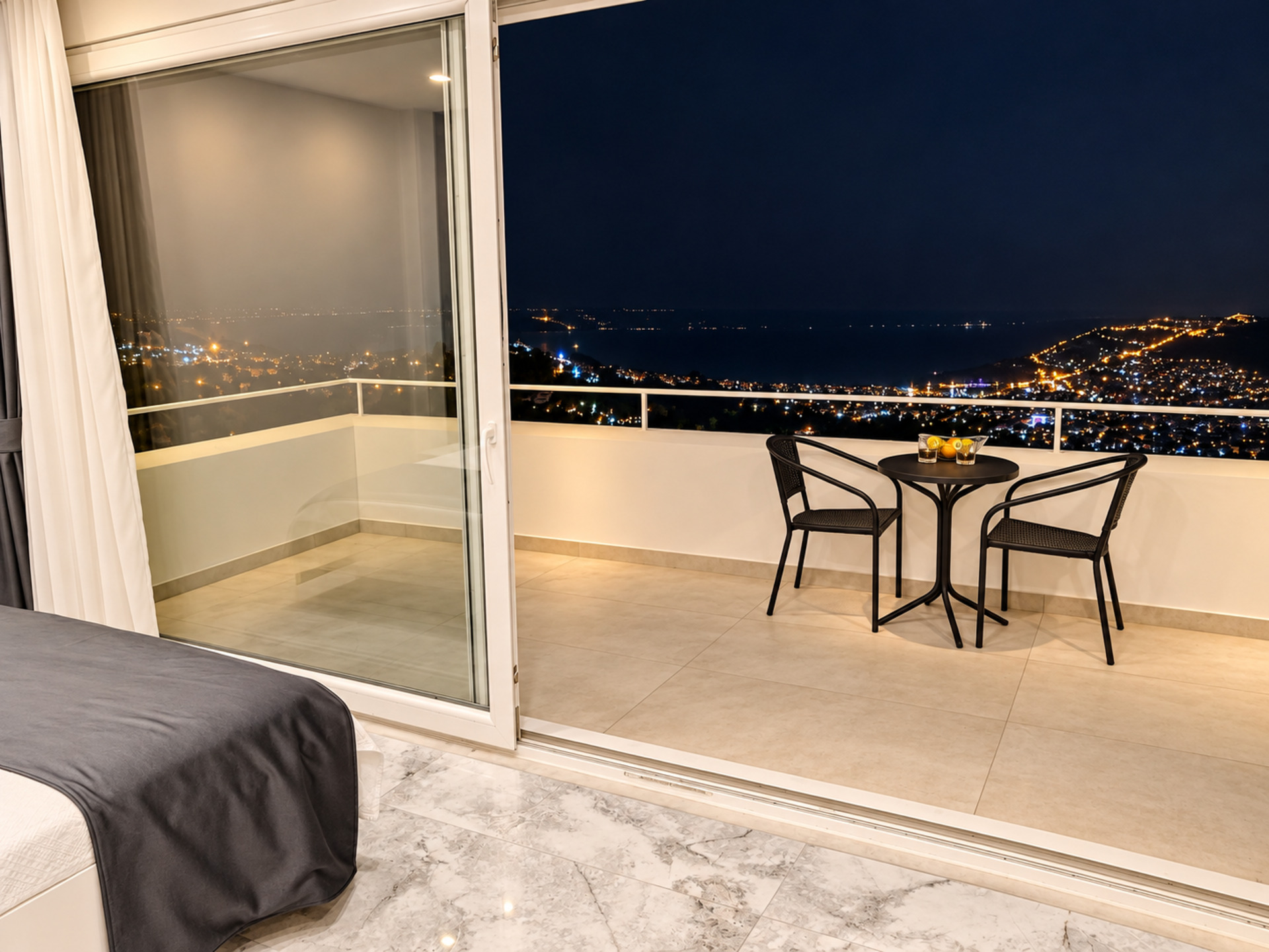 5 Star Villa Horizon – Mountain & Sea Escape