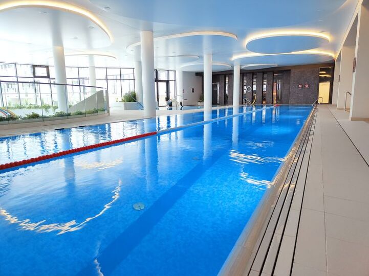Pool Indoor