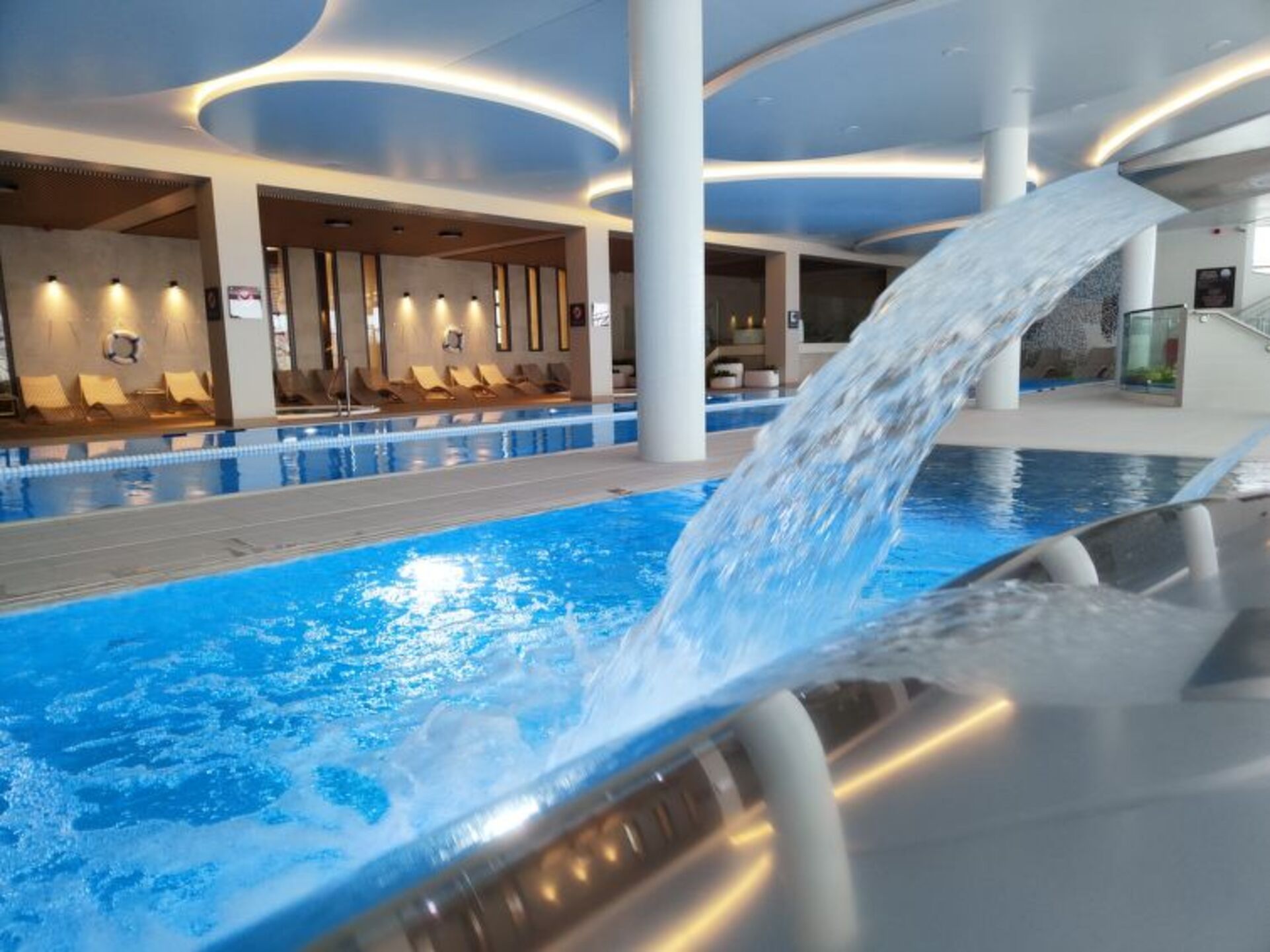 Pool Indoor