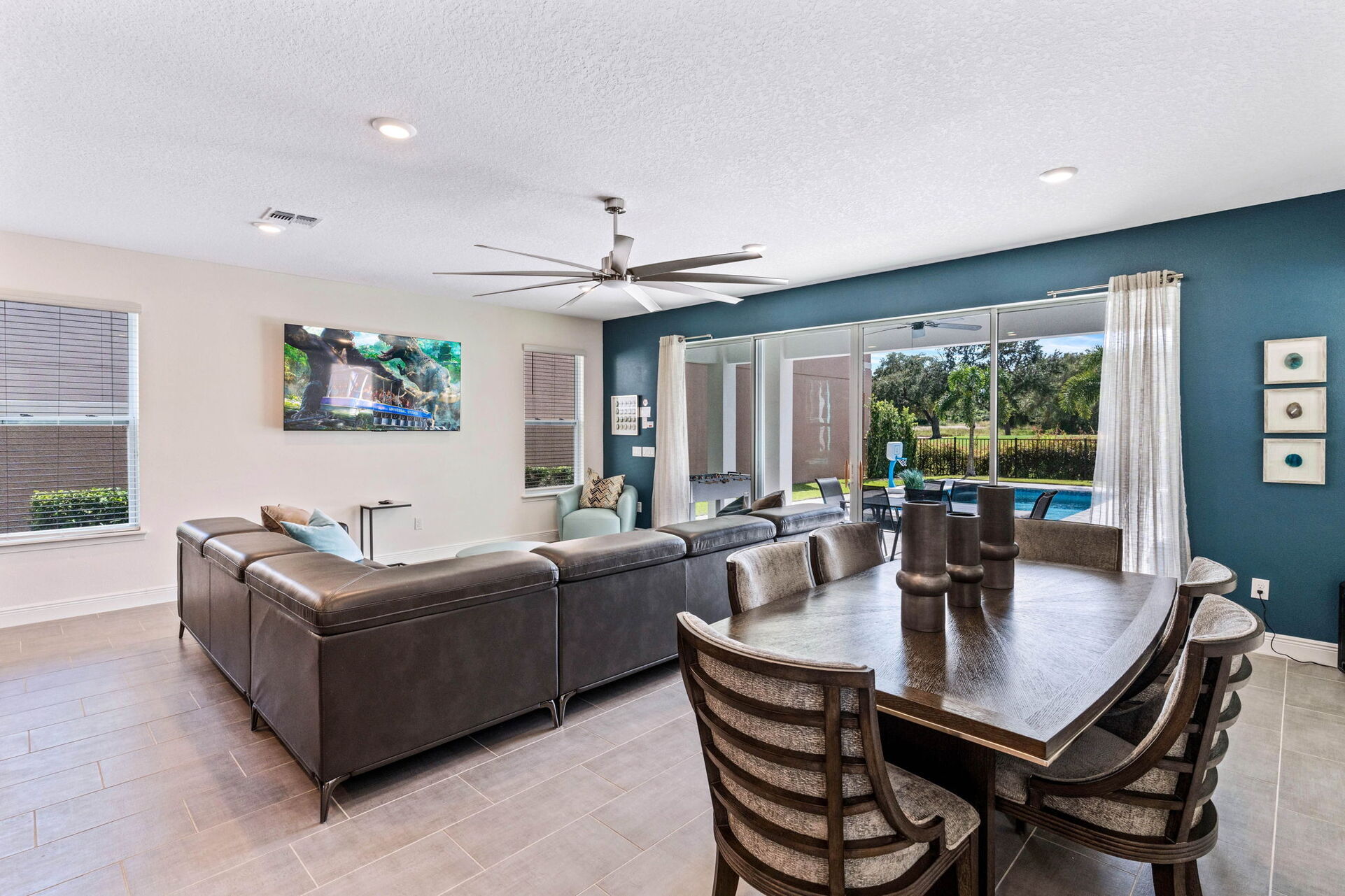Rent the Perfect 4 Bedroom Villa, Reunion Resort Villa 1018