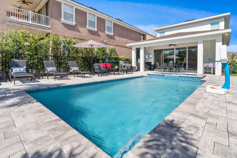 Rent the Perfect 4 Bedroom Villa, Reunion Resort Villa 1018