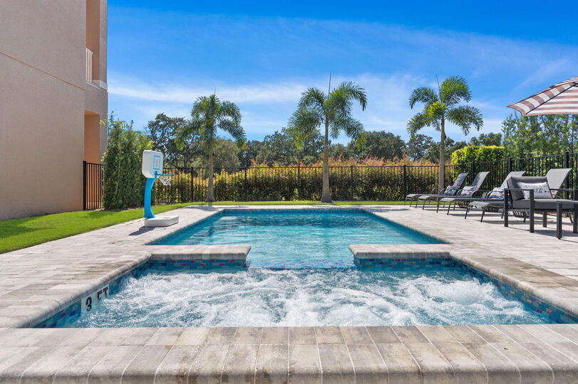 [amenities:pool-and-spa:3] Pool and Spa