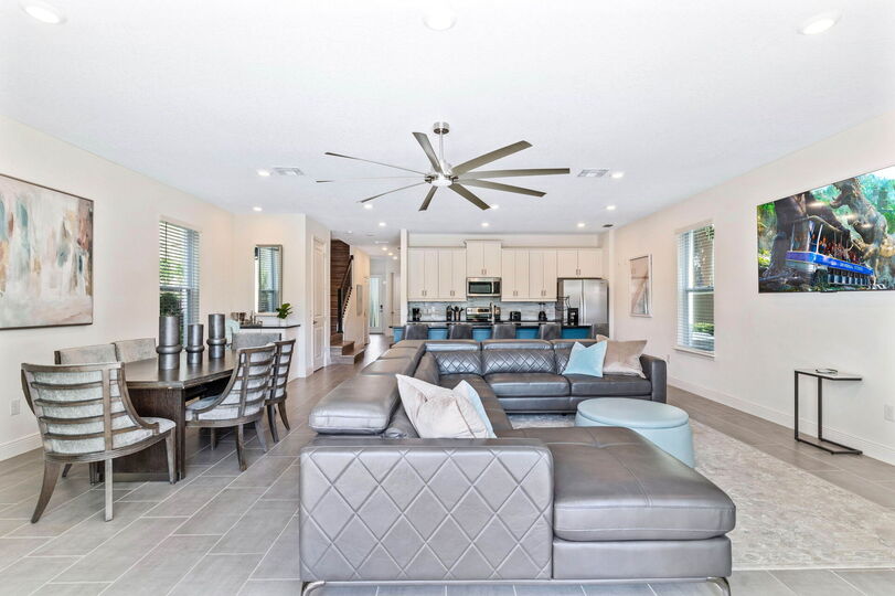 Rent the Perfect 4 Bedroom Villa, Reunion Resort Villa 1018