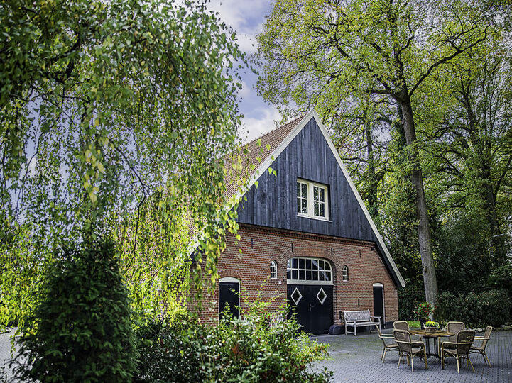 Charming 6BR Retreat with Panoramic Views,1001, Losser, Netherlands