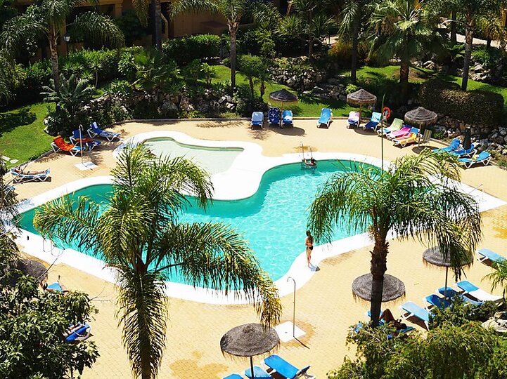 Stylish 3-Bedroom Retreat, Costa del Sol Apartment 1193