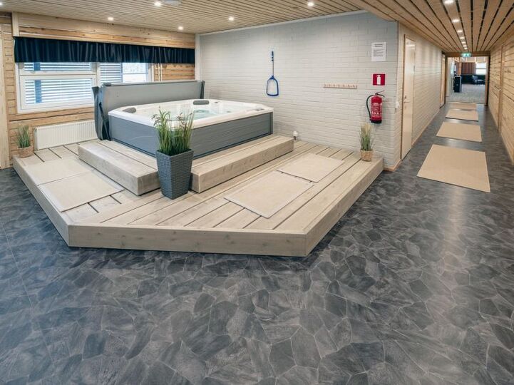 Bathroom / Wellness