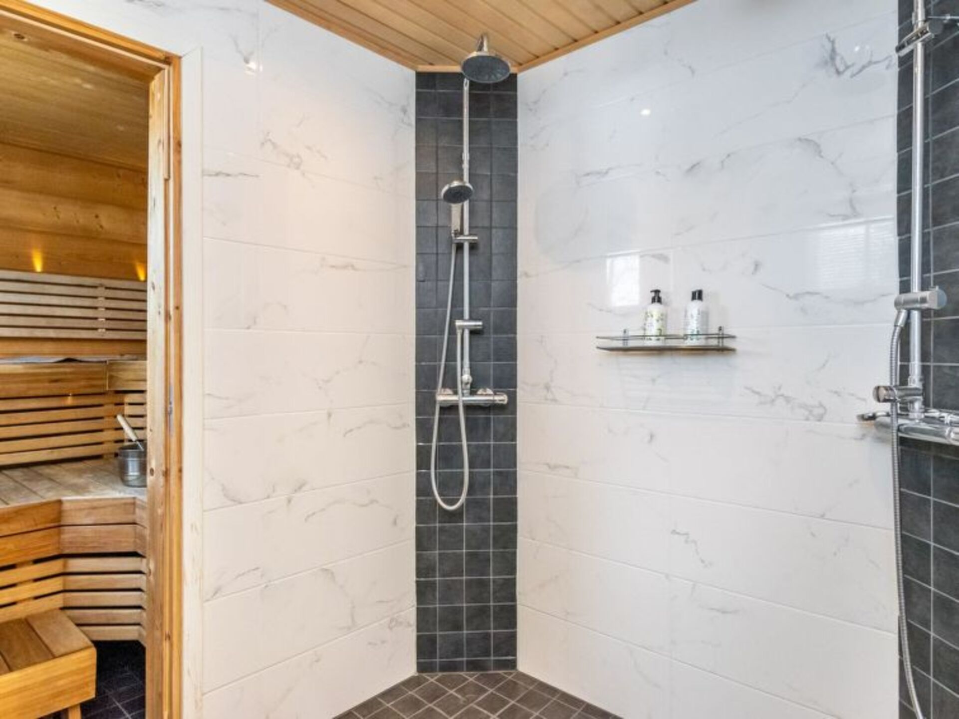 Luxury Retreat You will Love, Ristiina 1118