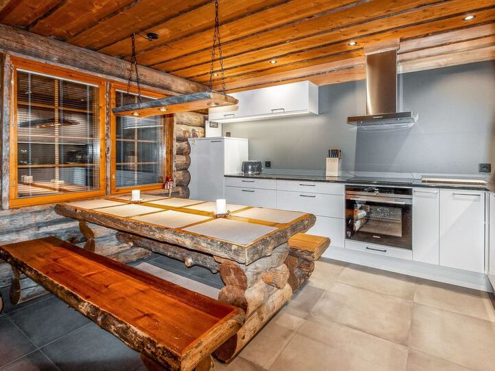 Perfect Family Retreat, Pelkosenniemi 1284