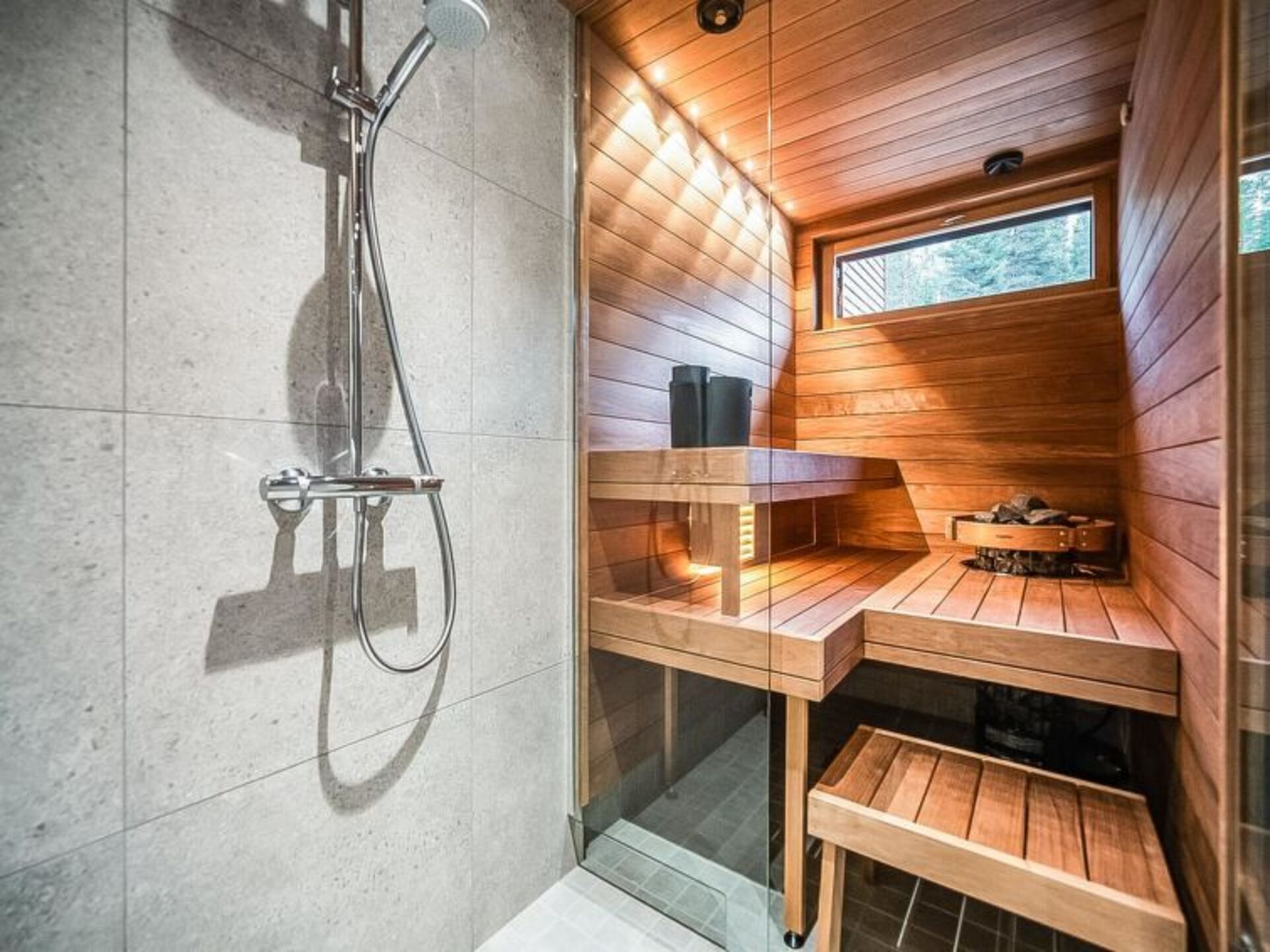 Bathroom / Wellness