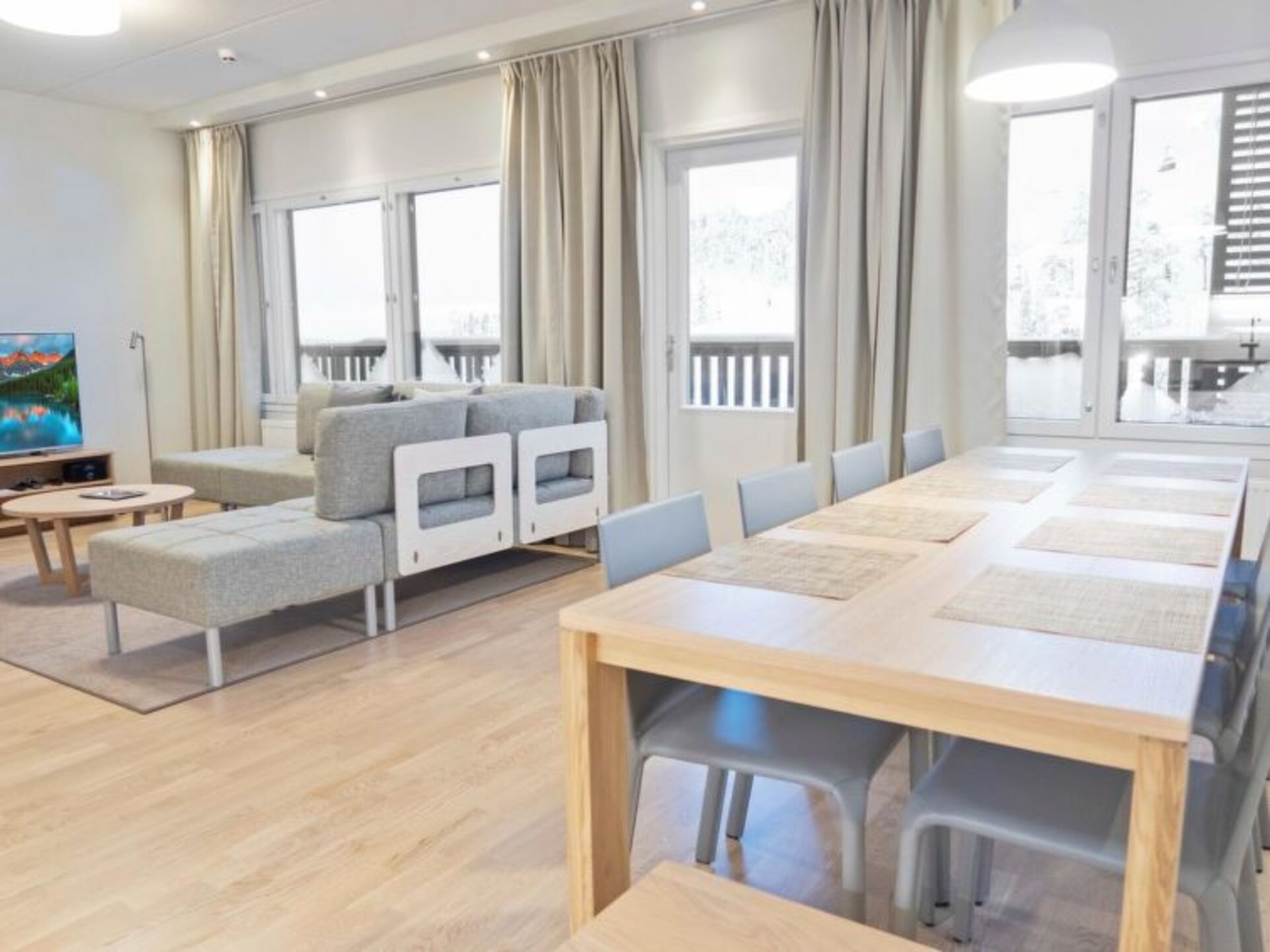 Kitchen / Dining Room
