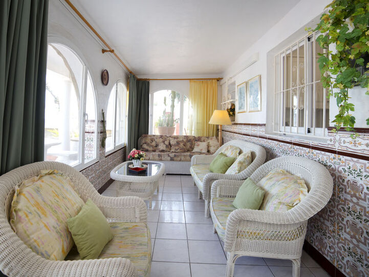 Tranquil Oasis in Costa Blanca,1034