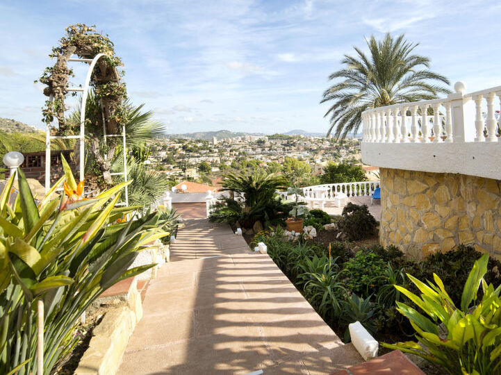 Tranquil Oasis in Costa Blanca,1034