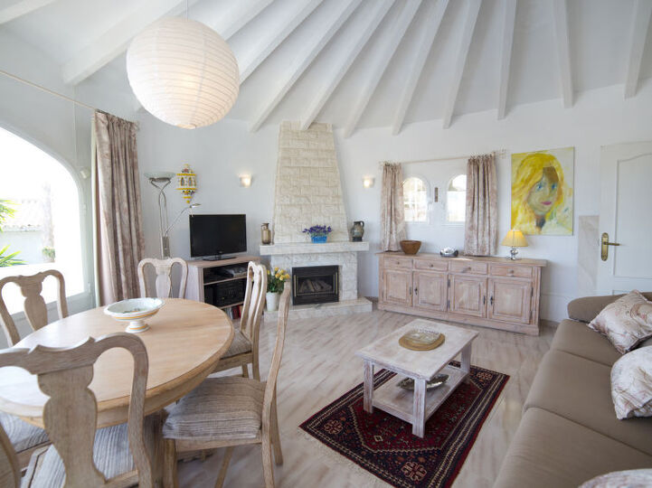 Tranquil Oasis in Costa Blanca,1034