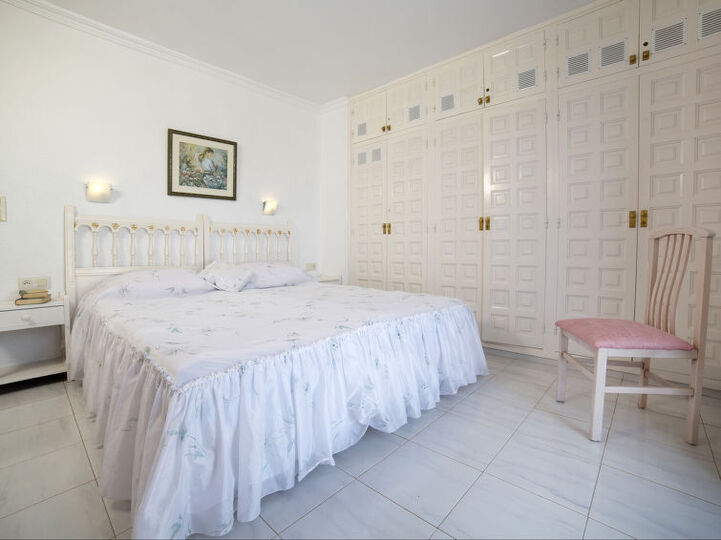 Tranquil Oasis in Costa Blanca,1034