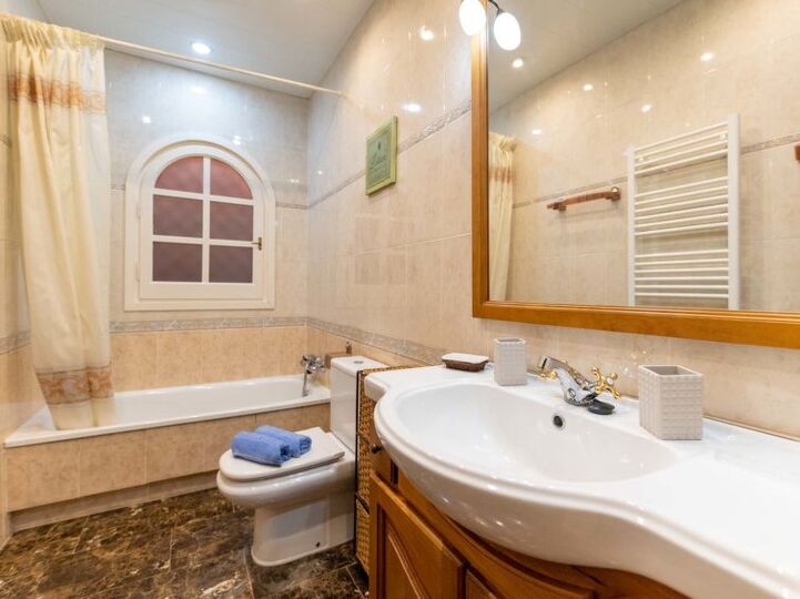Bathroom / Wellness