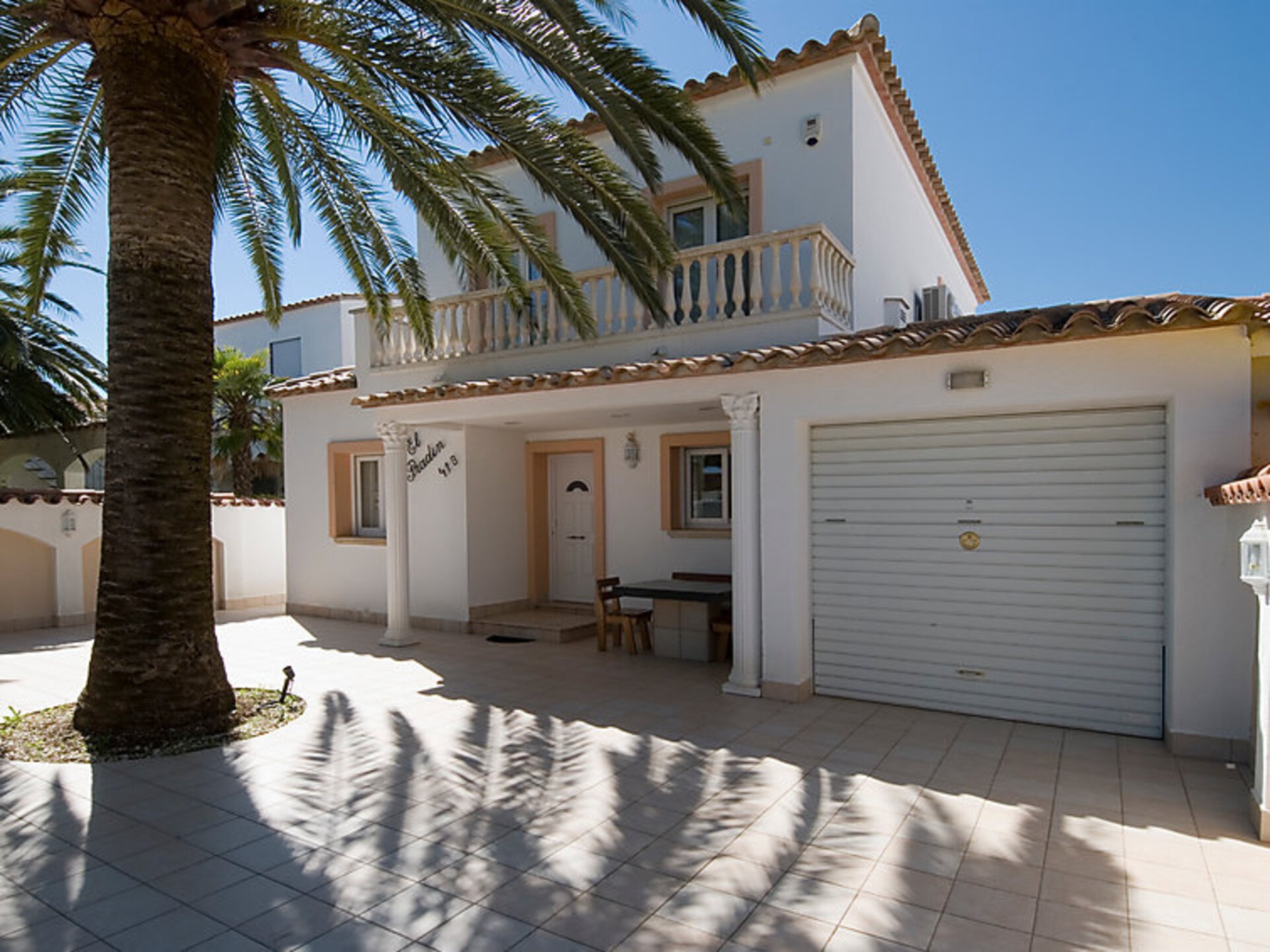 Elegant Coastal Retreat in Costa Brava,1095