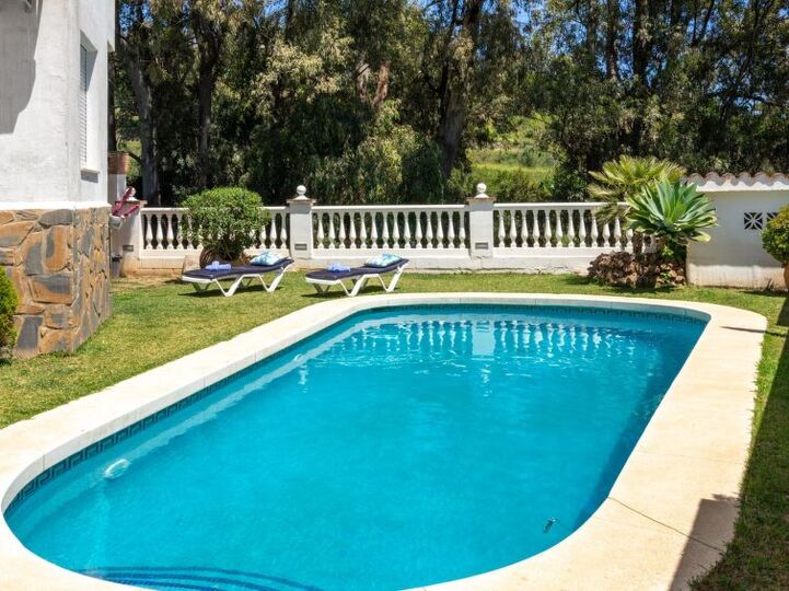 Secluded Villa Retreat in Costa del Sol,1137, Benalmádena, Spain