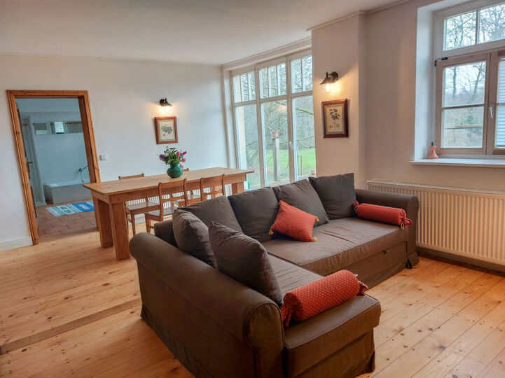 Tranquil One-Bedroom Gem,1015, Lossatal, Germany