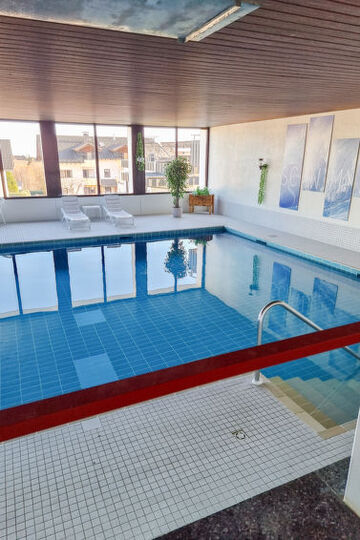 Pool Indoor