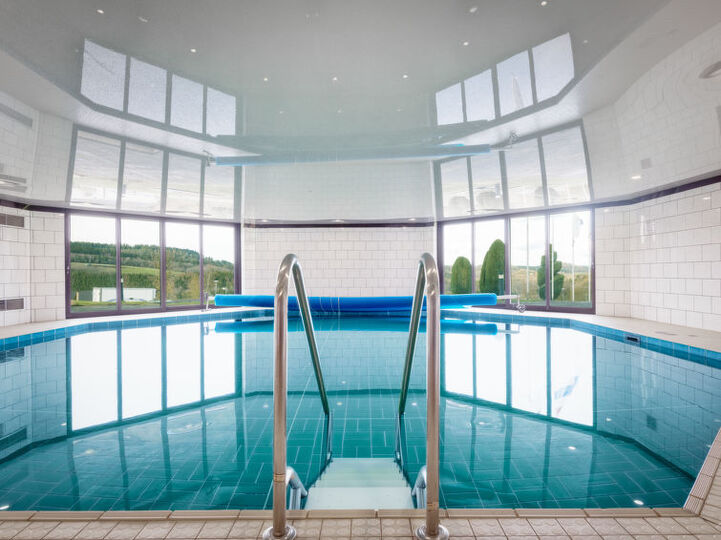 Pool Indoor