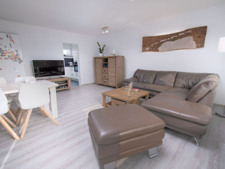 Niedersachsen Bliss: 3 BR Dream Villa,1003, Norden, Germany