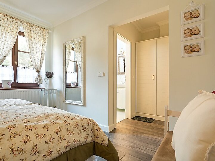 Charming 6 BR House with Panoramic Views,1000