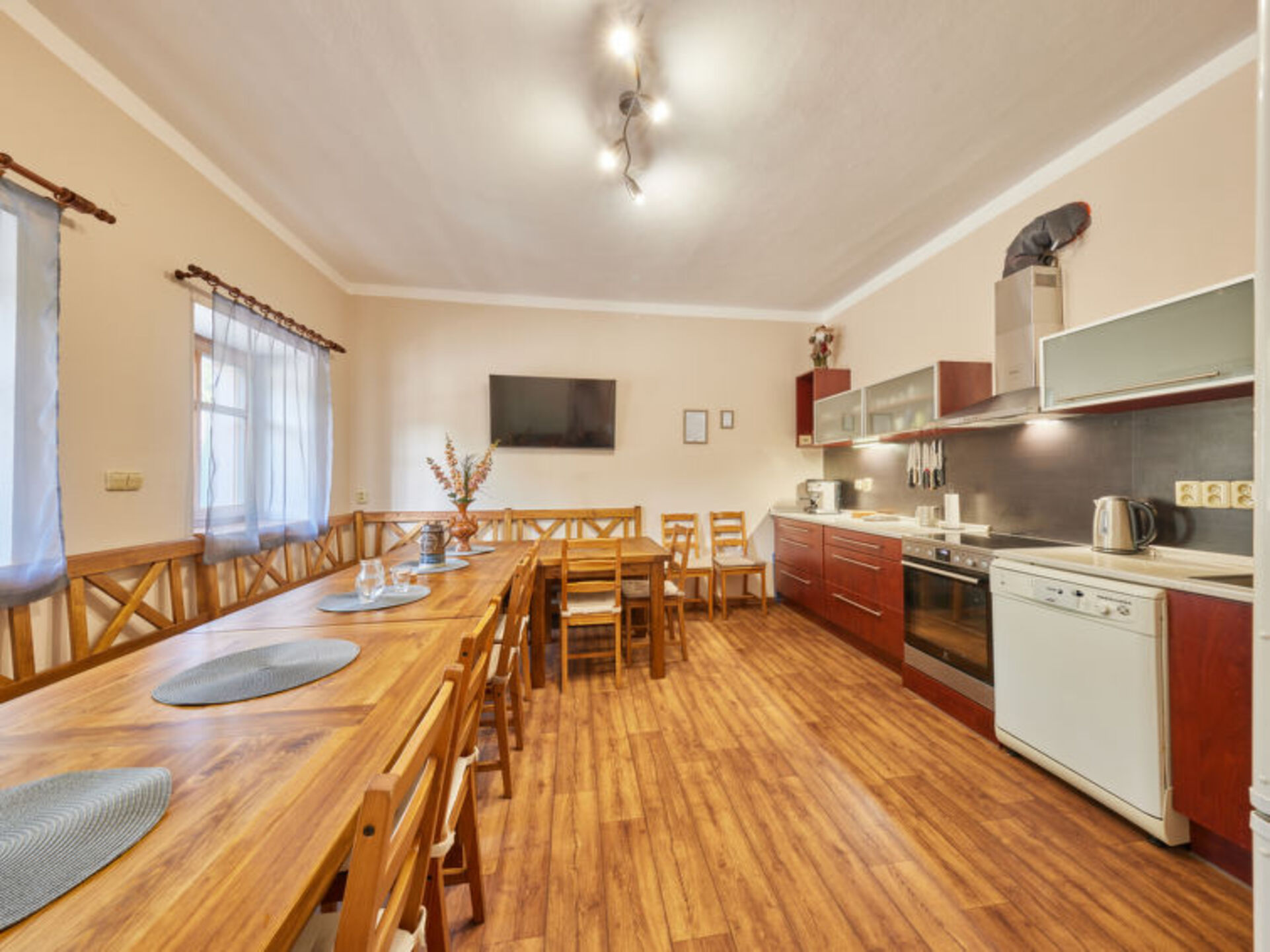 Kitchen / Dining Room