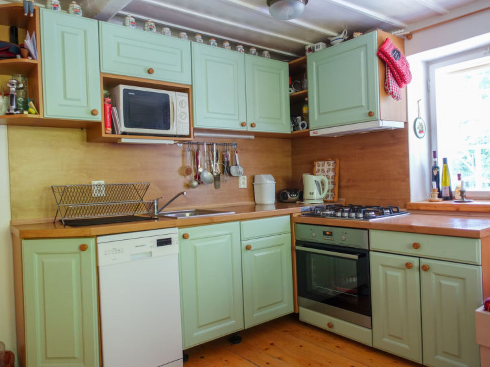 Kitchen / Dining Room