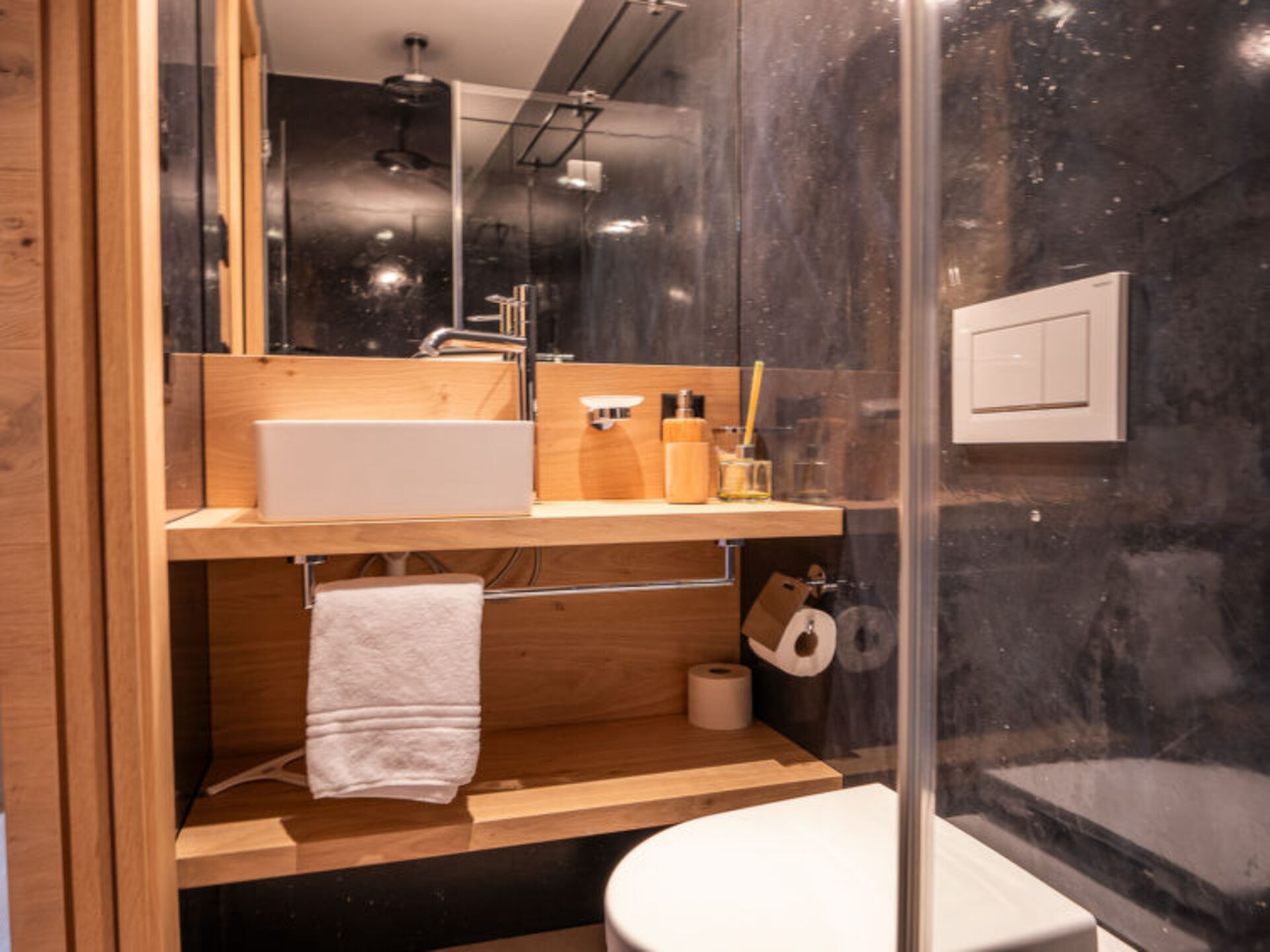 Bathroom / Wellness