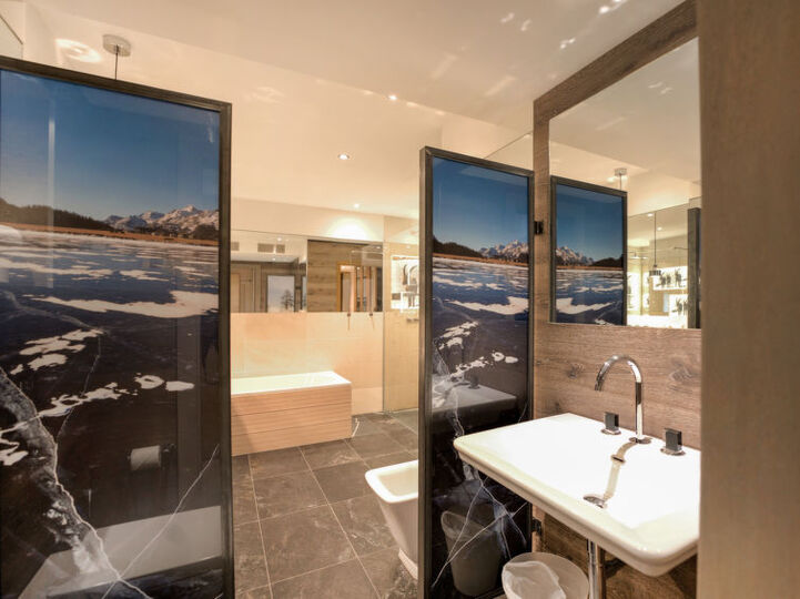 Bathroom / Wellness