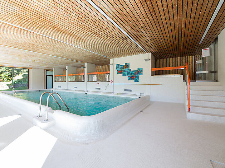Pool Indoor