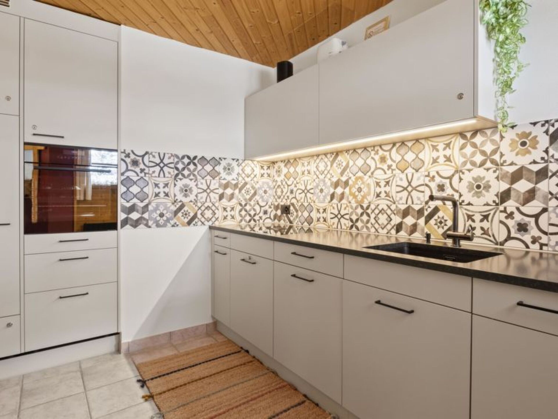 Serene 2Bed Retreat with Stunning Views,1122