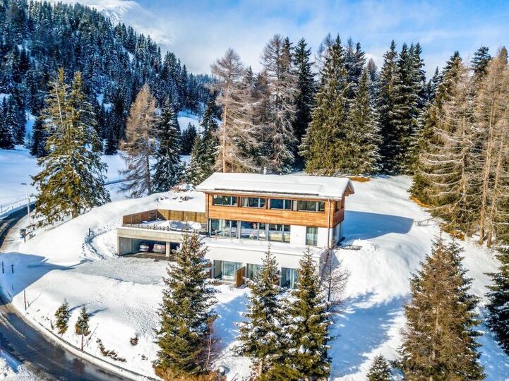 Tranquil Mountain Villa Retreat,1123