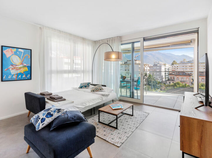 Luxurious Lakeside Retreat in Ticino,1098, Locarno, Switzerland