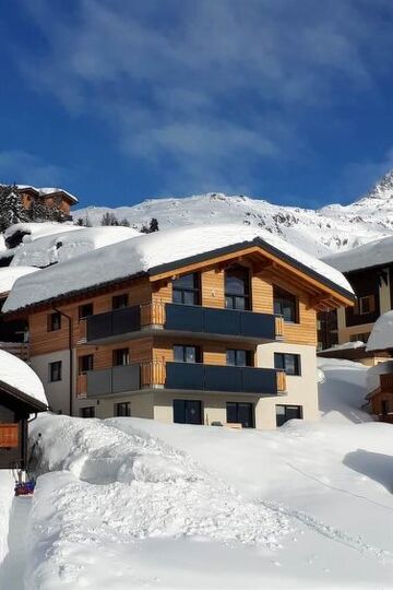 Cozy Alpine Retreat in Valais Villa 1360