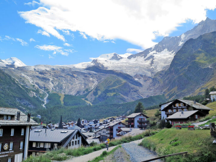 Charming Alpine Villa Escape,1382