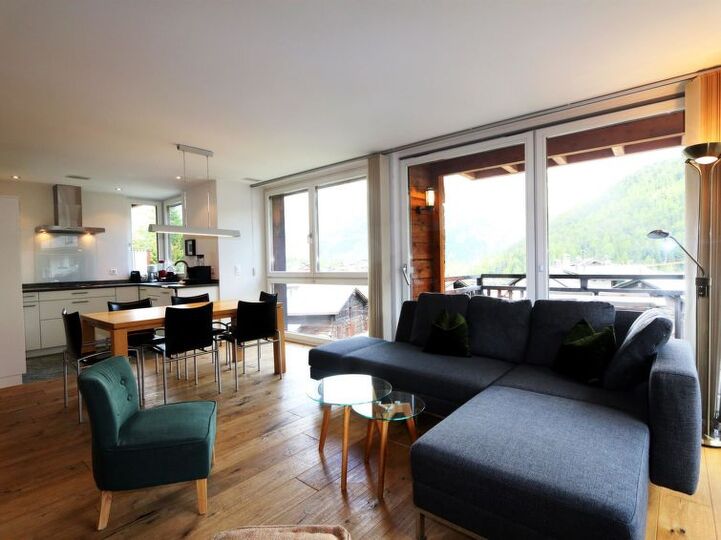 Luxurious Alpine Retreat in Valais,1384