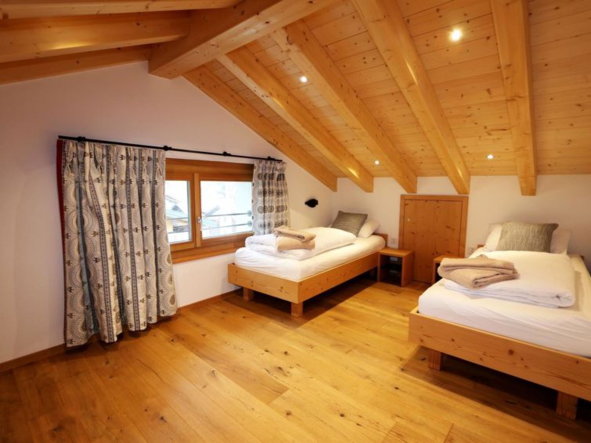 Mountain Magic: 4 Bed Villa, Valais,1387