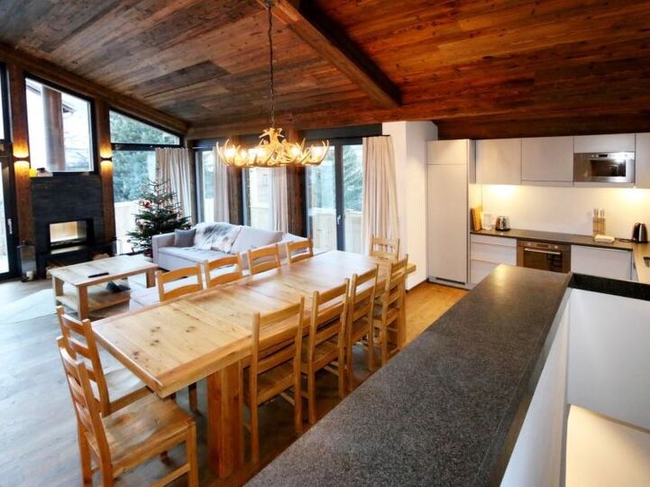 Cozy Villa for Sale in Saas-Fee, 1263