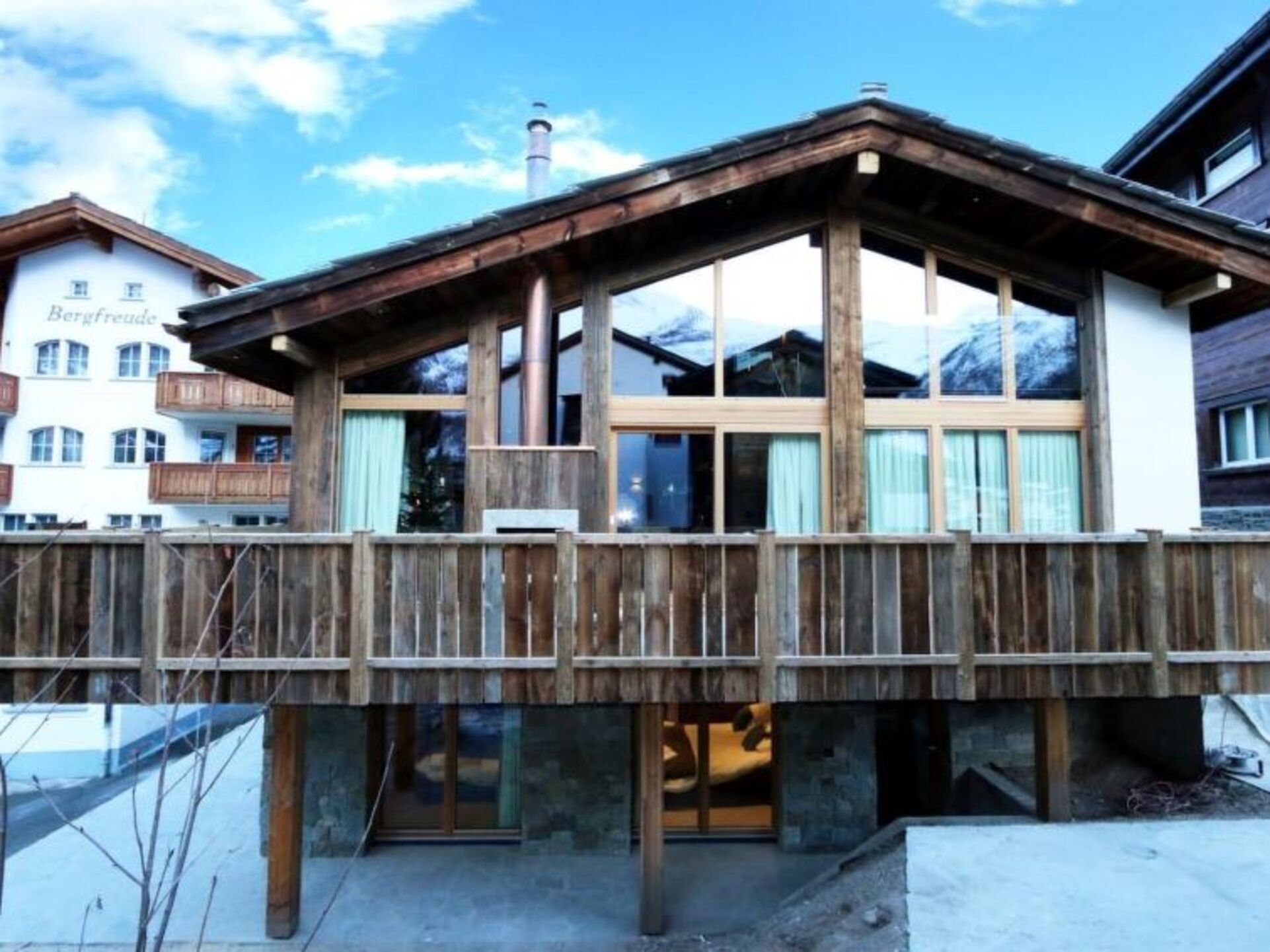 Cozy Villa for Sale in Saas-Fee, 1263