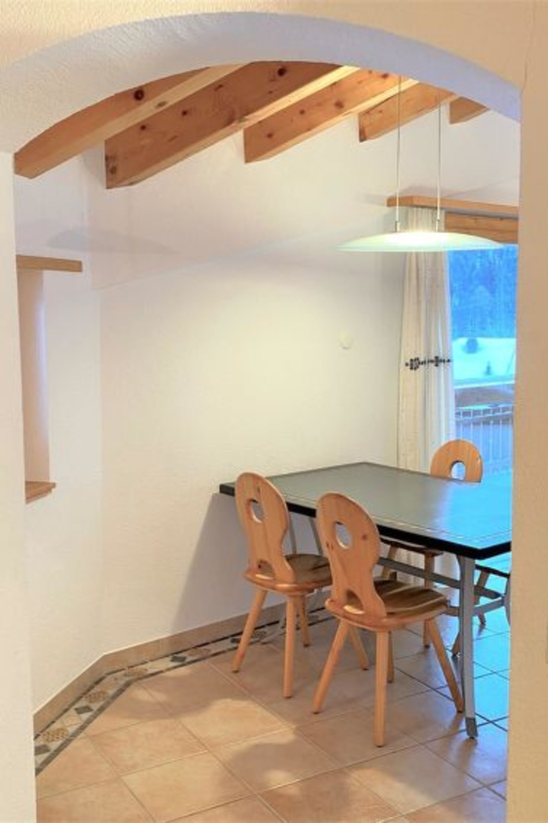 Charming 2 Bed Villa in Saas-Fee, 1268