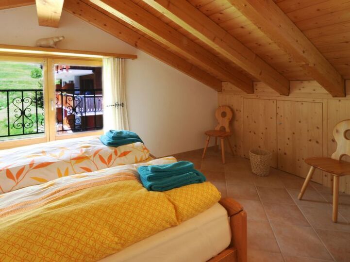 Charming 2 Bed Villa in Saas-Fee, 1268