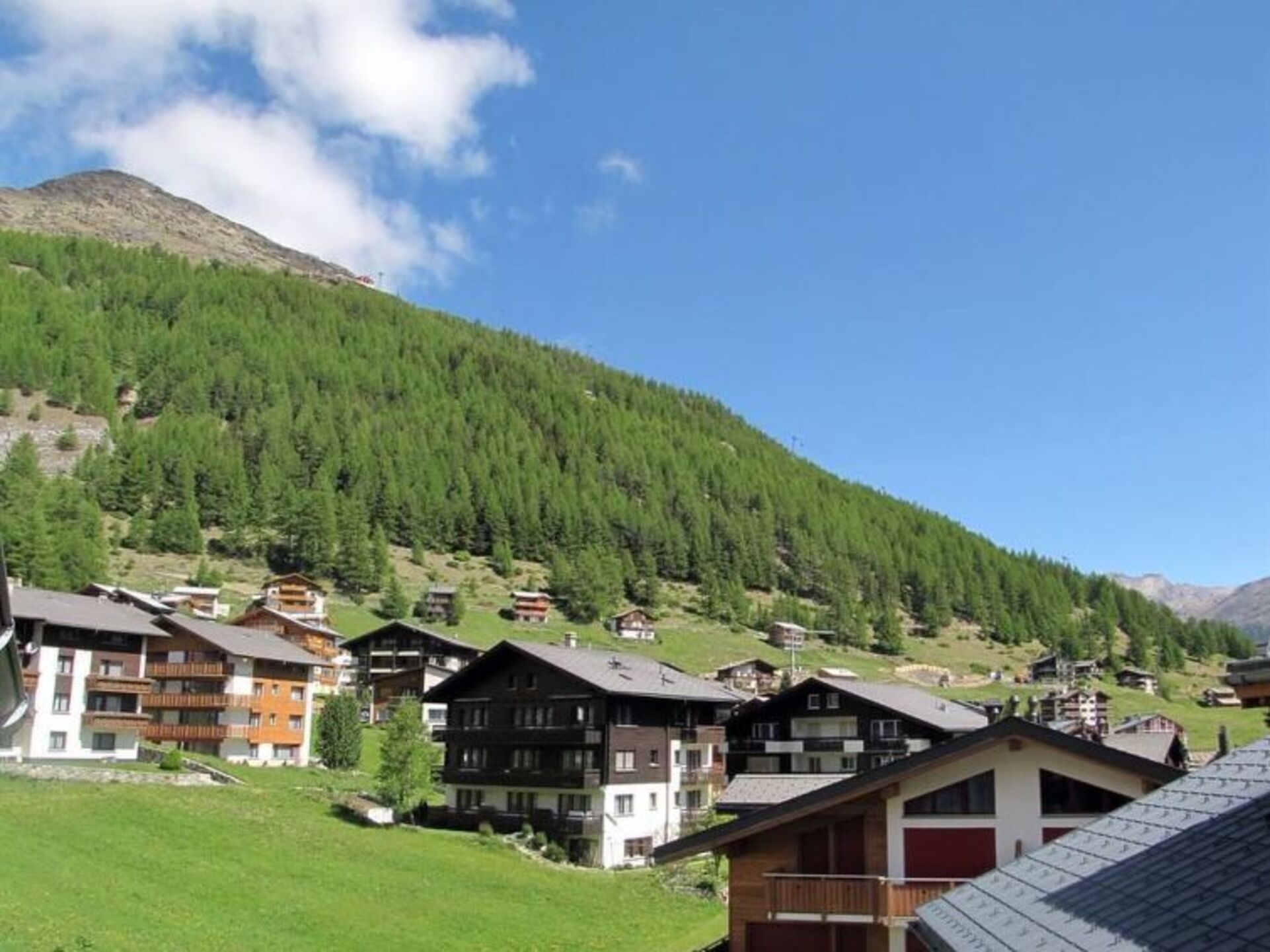 Charming 2 Bed Villa in Saas-Fee, 1268
