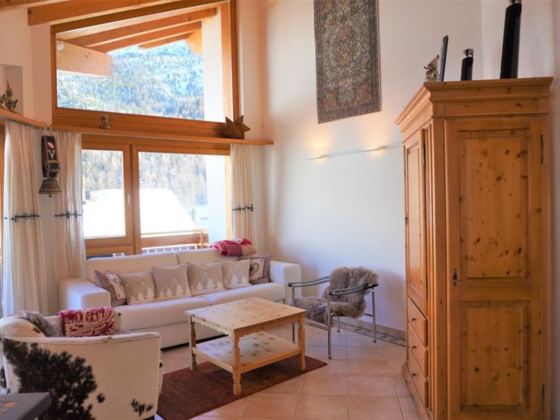 Charming 2 Bed Villa in Saas-Fee, 1268