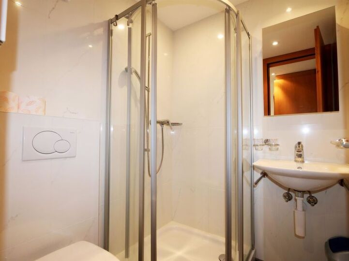 Elegant 3 Bedroom Home in Saas-Fee, 1272