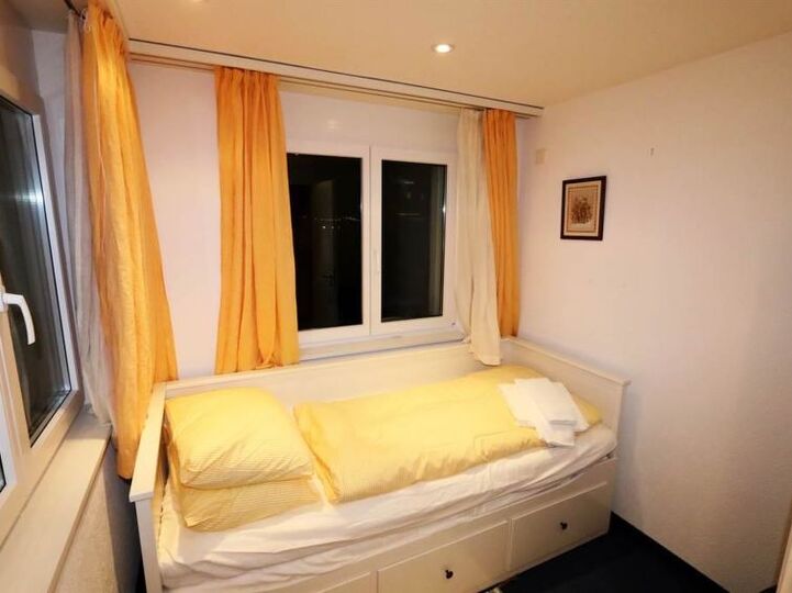 Stunning 4 Bedroom Villa in Saas-Fee City, 1275