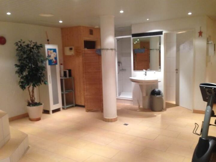 Stunning 4 Bedroom Villa in Saas-Fee City, 1275