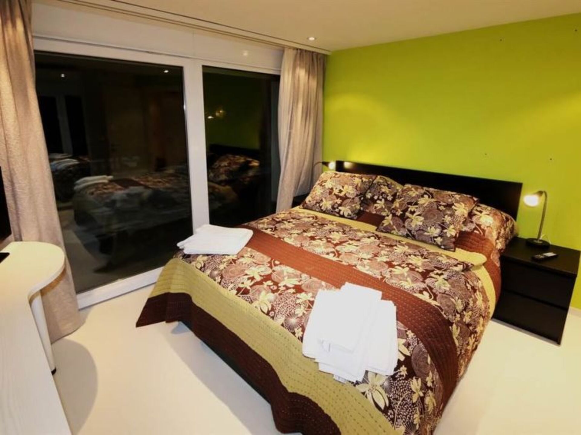 Stunning 4 Bedroom Villa in Saas-Fee City, 1275