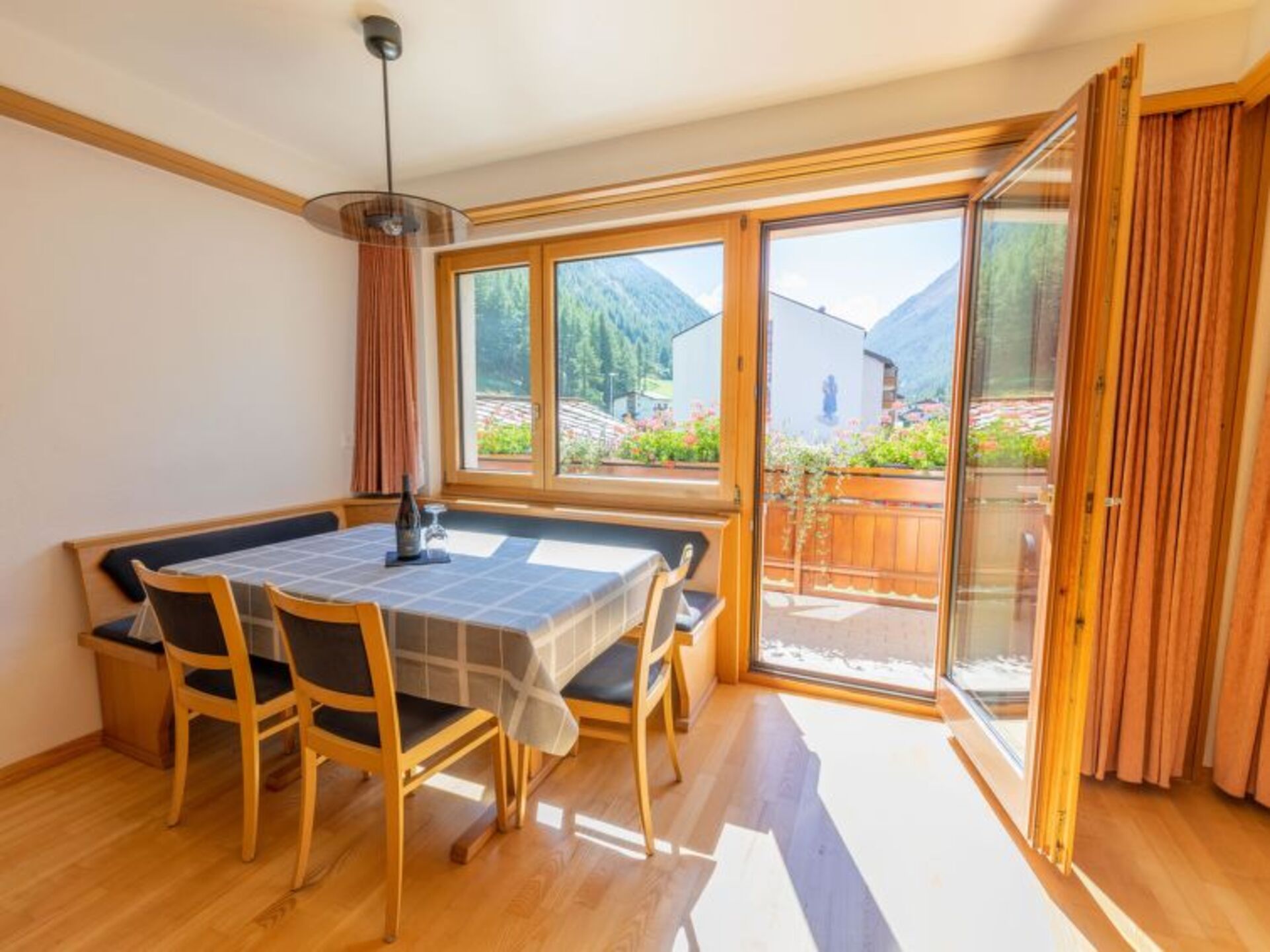 Serene Oasis with 3 Bedrooms in Saas-Grund, 1414